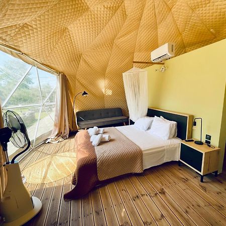 Manna Gea Glamping Domes Otel Vonitsa Dış mekan fotoğraf